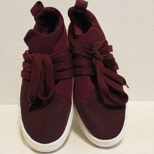 Steve Madden Lancer Woman Size 6 Red White Lace Up Outdoor Shoes